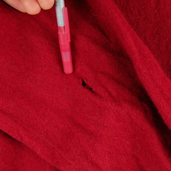 Black Brown Sweater Mens Large Red Cashmere Lightweight V Neck Preppy - Picture 11 of 12